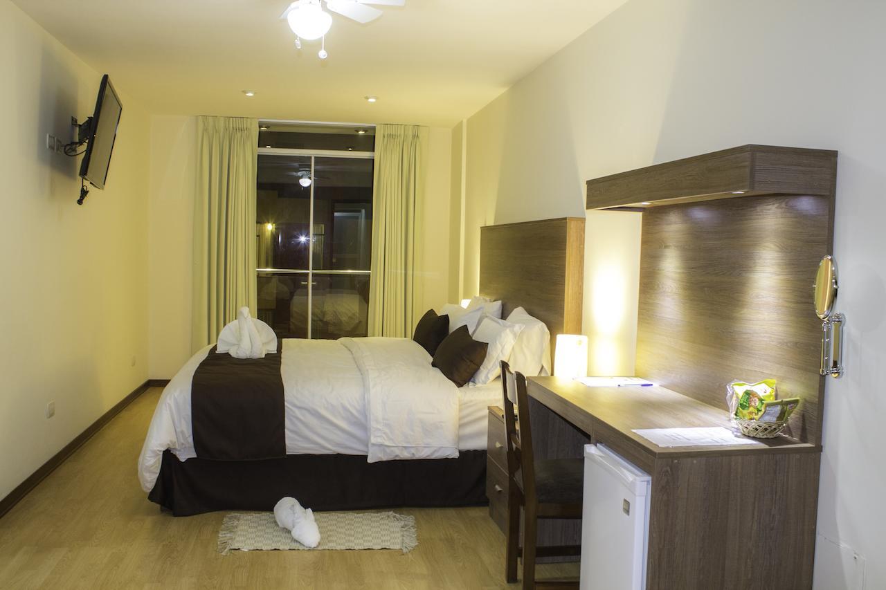Hotel Brilia ชิมโบเต ภายนอก รูปภาพ