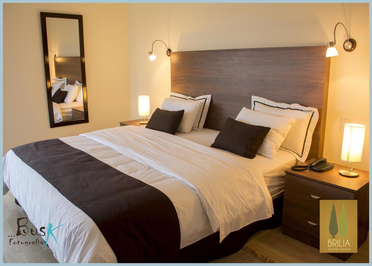 Hotel Brilia ชิมโบเต ห้อง รูปภาพ